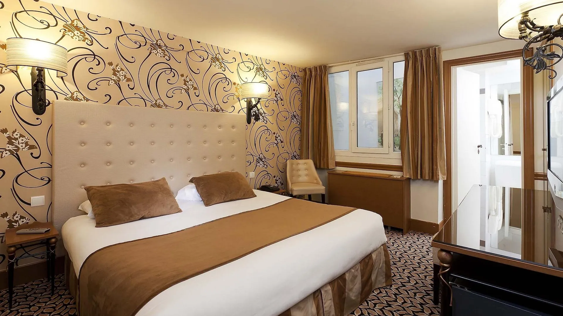 Des Ducs D'anjou Hotel 4*